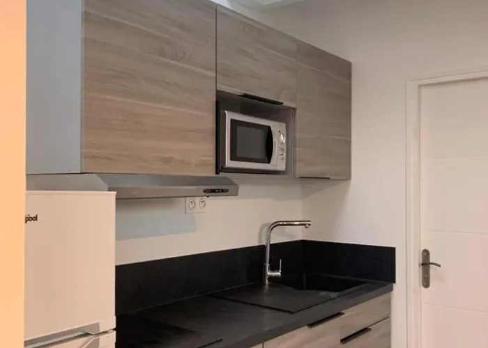 Appartement M130 Marquer Joli T2 à *