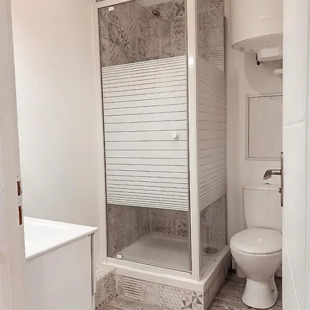 M130 Joli T2 A Apartment *